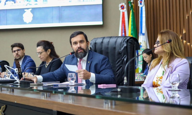 Aleam discute prevenção do câncer de colo do útero durante Cessão de Tempo com Dr. George Lins
