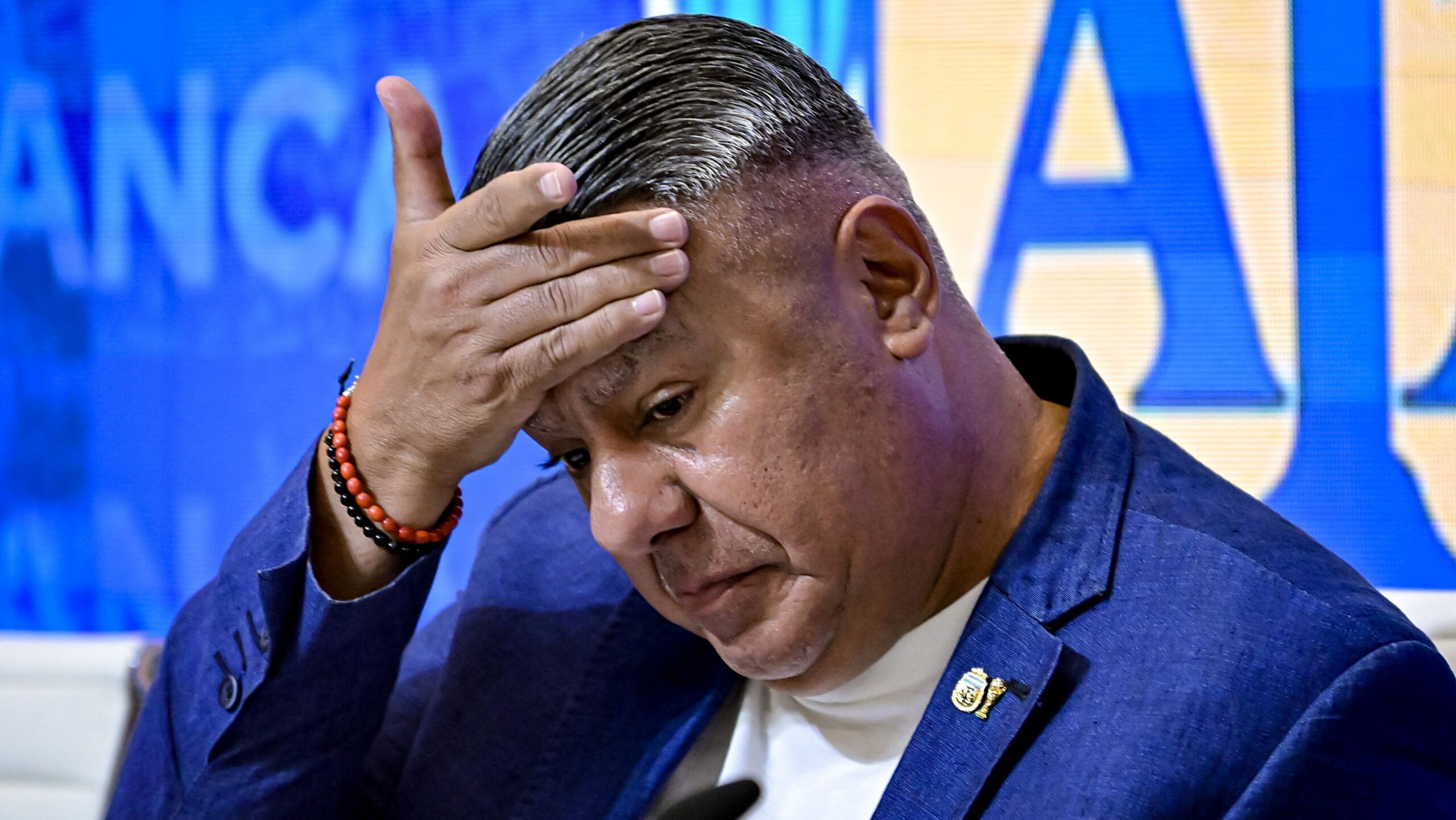 AFA ameaça paralisar futebol argentino em protesto por dirigente