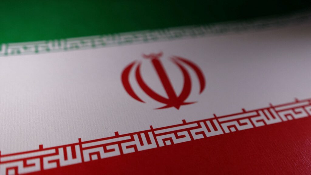 Alireza Arafi é nomeado líder supremo interino com apoio popular