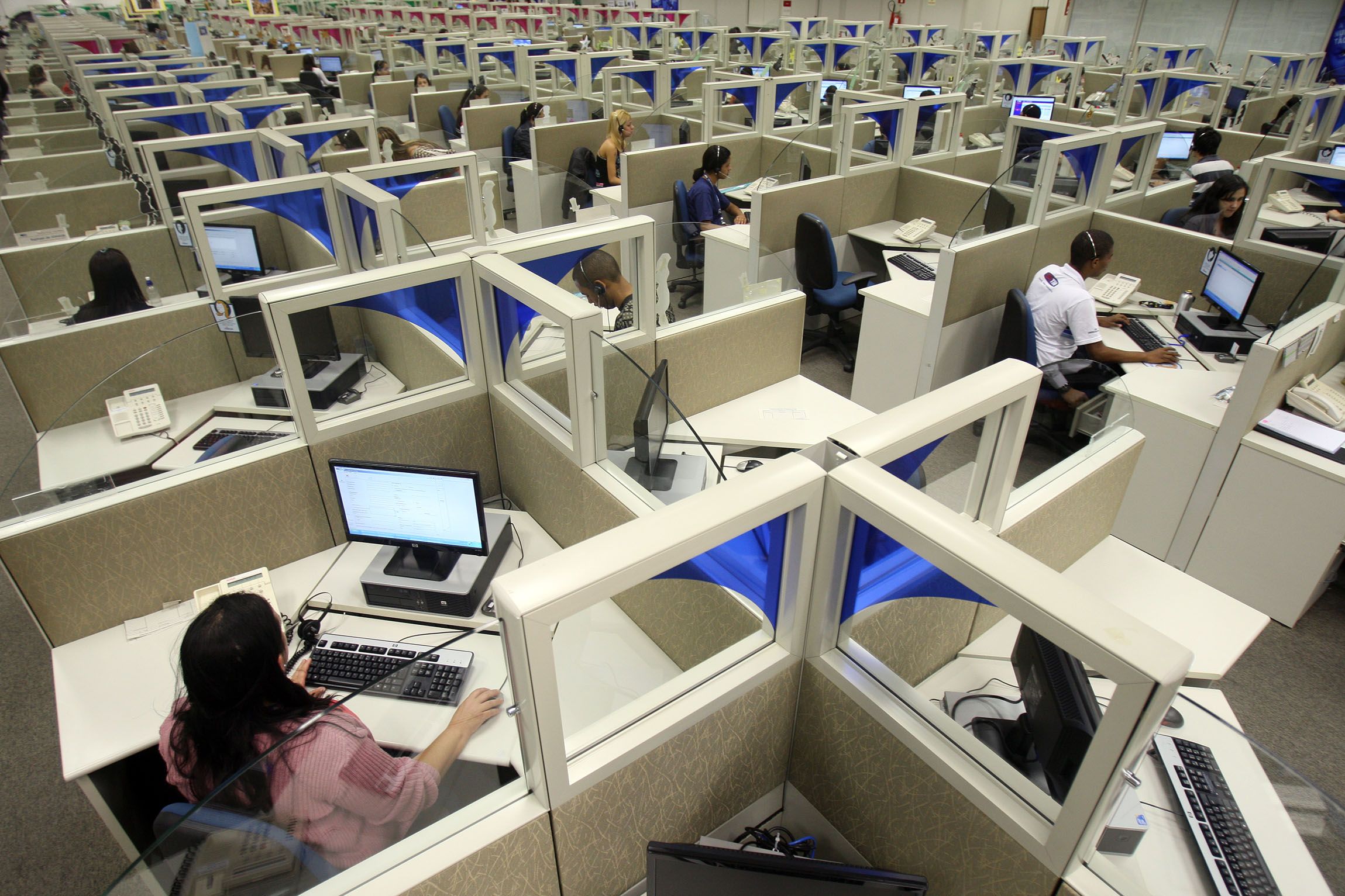 Surpresa com serviços impulsiona crescimento do PIB no Brasil