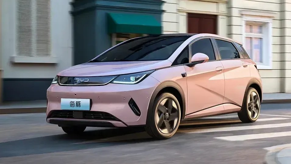 BYD Dolphin 2027: hatch elétrico que redefine mobilidade urbana