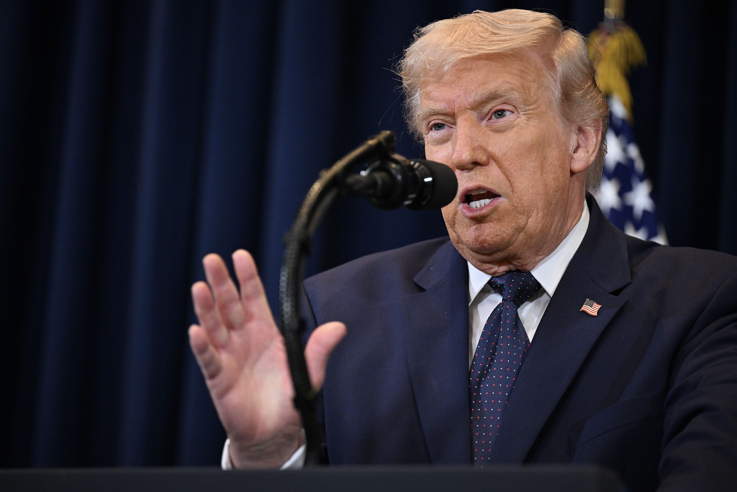 Trump diz que “muitos países” enviarão apoio militar a Ormuz