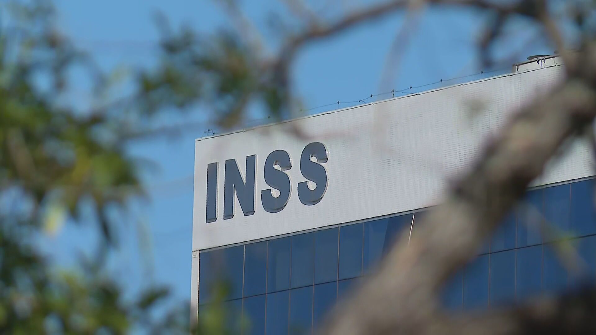 PF deflagra nova fase contra fraudes no INSS e investiga deputada