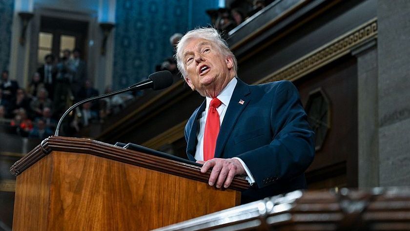 Trump diz à CNN que os EUA estão "dando uma surra" no Irã