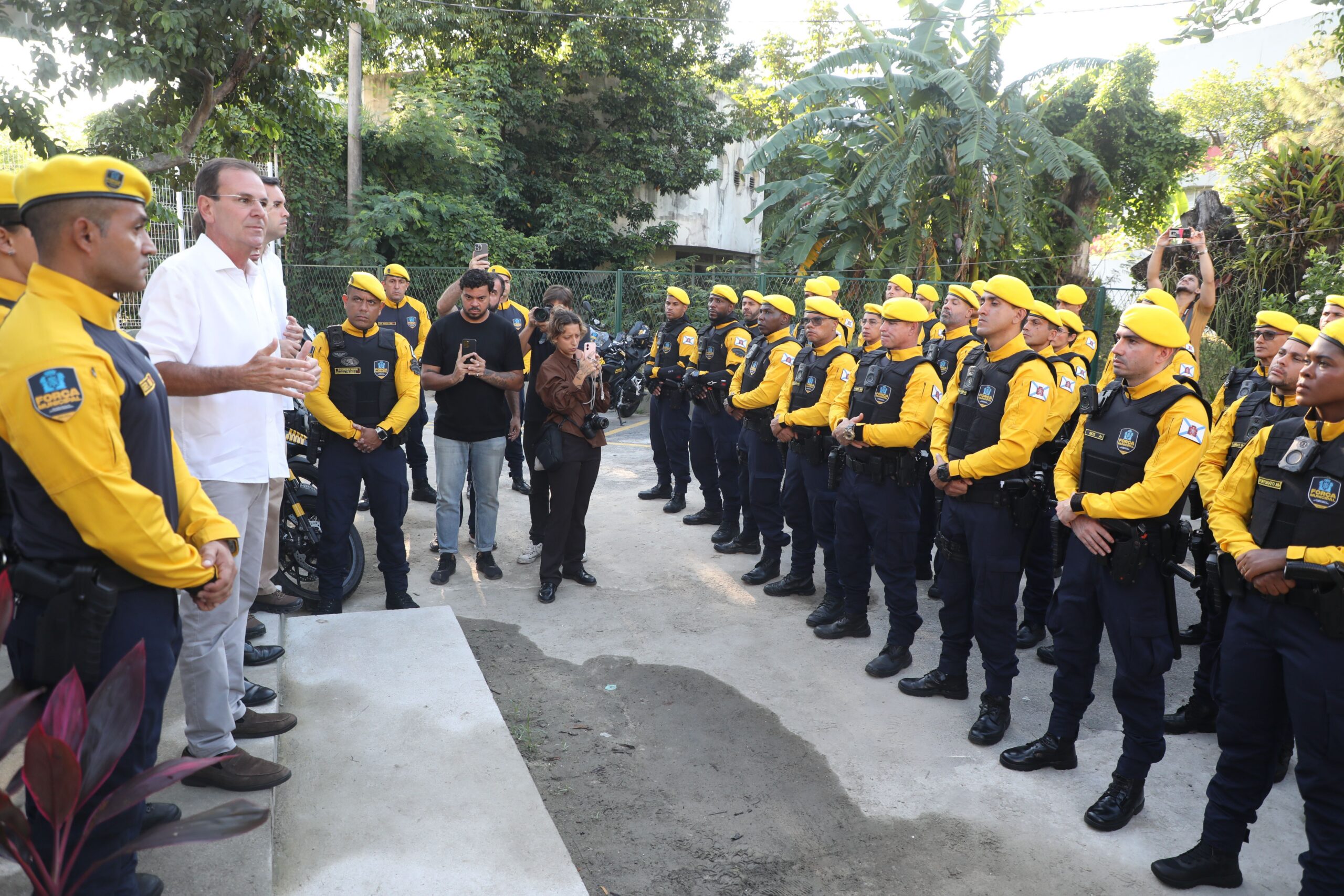 Guarda municipal armada do Rio melhora segurança à população