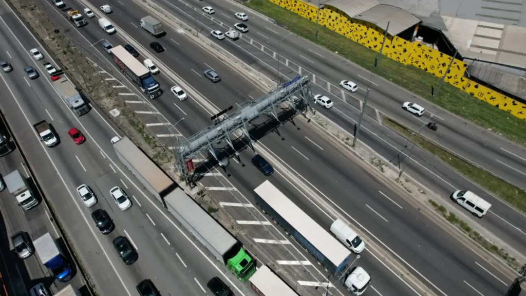 Suspensão de multas por free flow: veja como se beneficiar até novembro