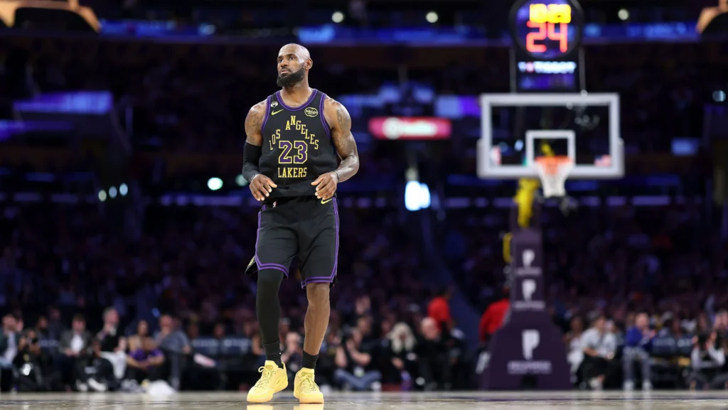 LeBron faz história e alcança 12 mil assistências na NBA