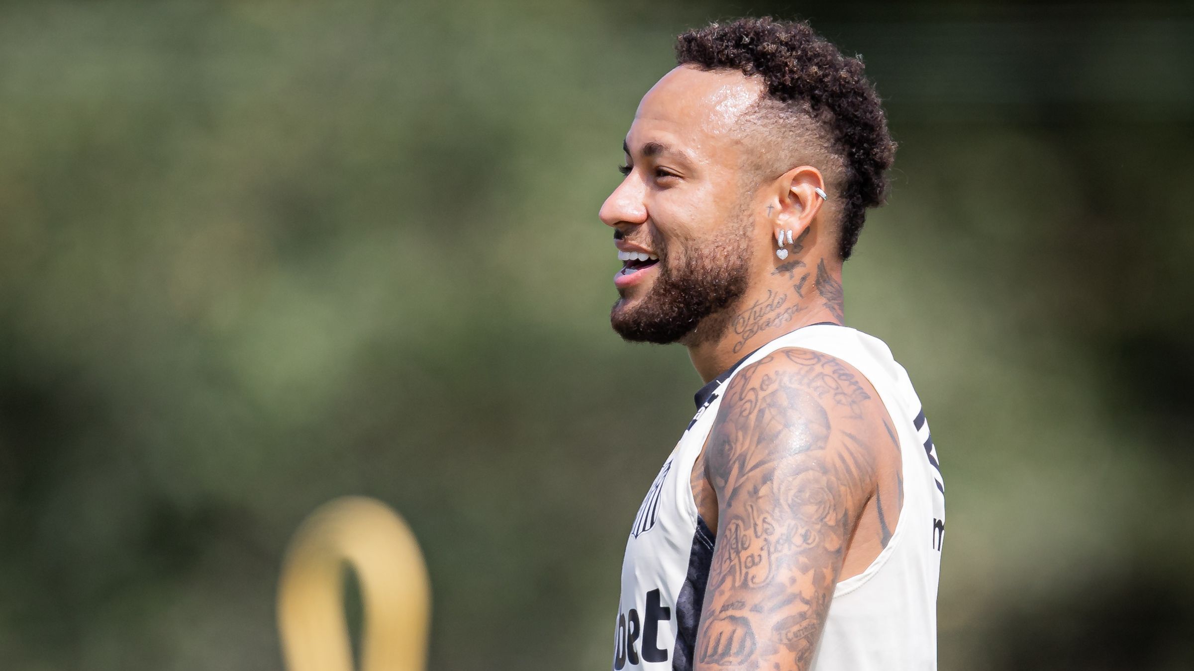 Com Neymar, Santos busca redimir-se contra o Fluminense