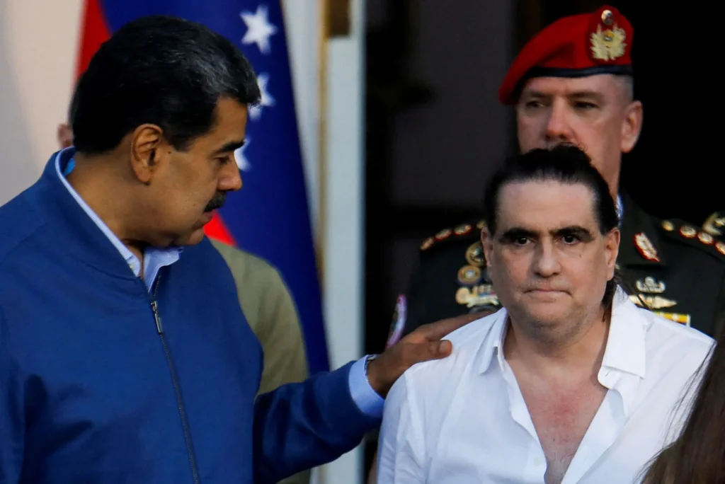 Empresário aliado de Maduro é deportado para os EUA com segurança