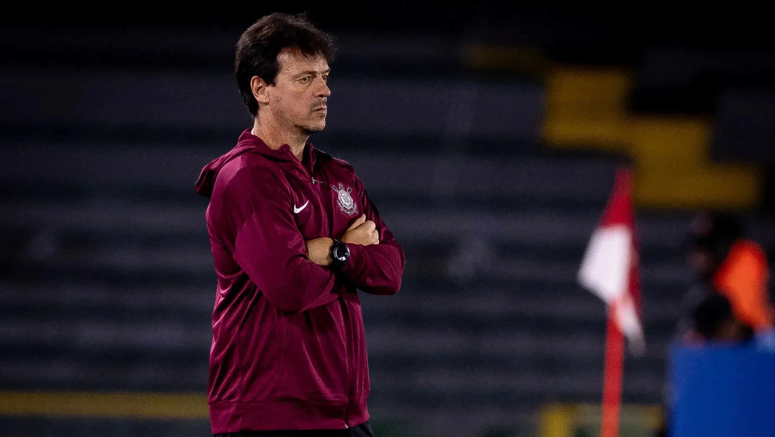 Diniz diz que gramado sintético influenciou em derrota do Corinthians na partida