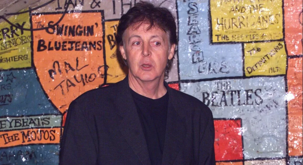 Paul McCartney diz ter lembranças do próprio nascimento: saiba mais