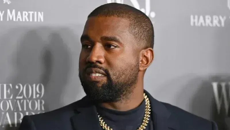 Empresário de Kanye West avalia futuro após declarações antissemitas