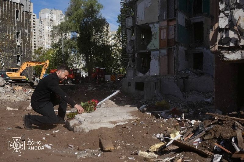 Zelensky pede que Rússia seja punida após ataque devastador