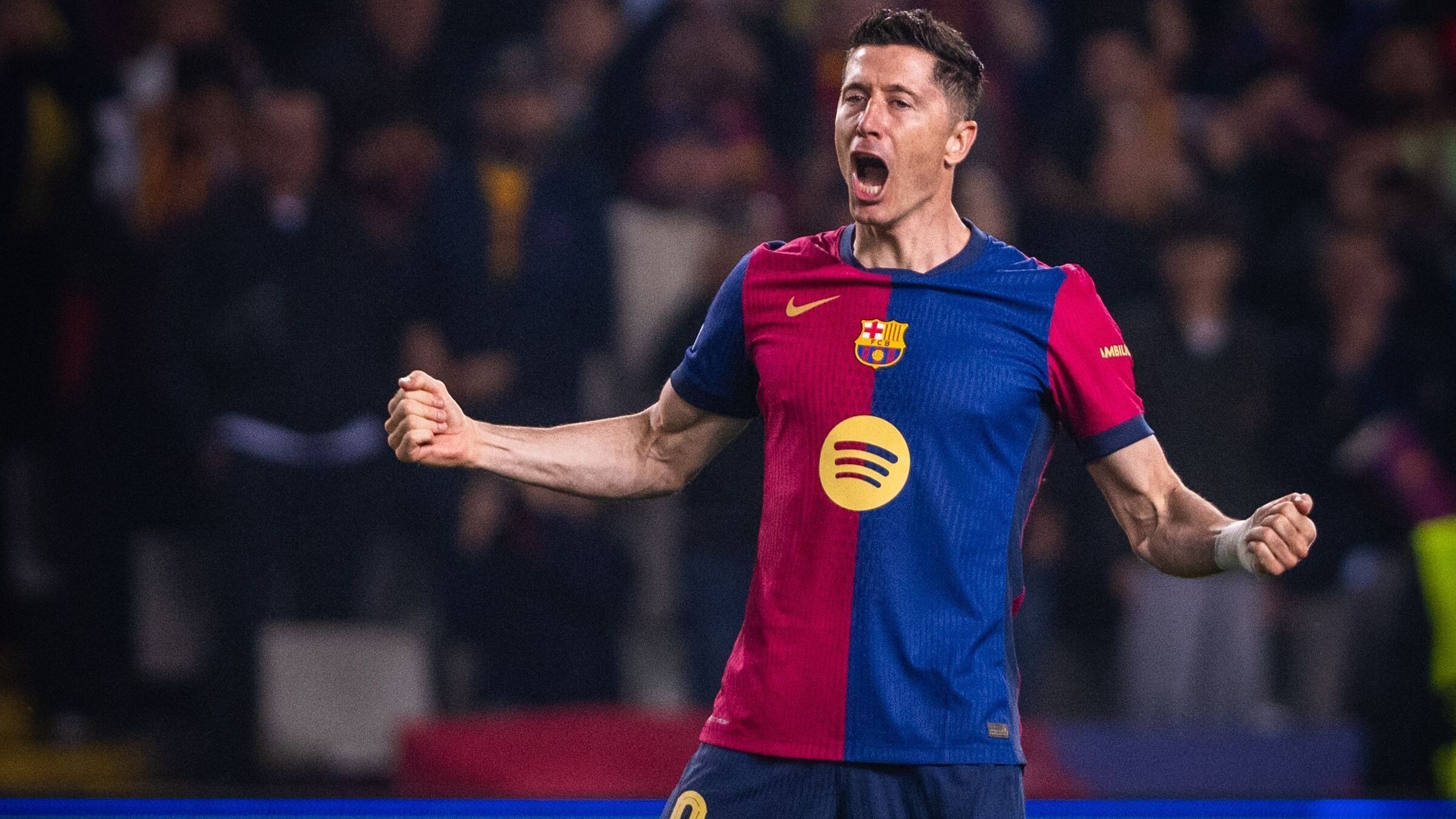Lewandowski anuncia saída do Barcelona após quatro anos de sucesso