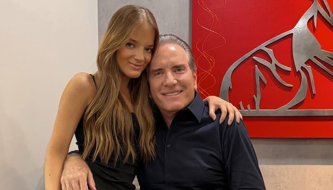 Rafa Justus faz surpresa ao pai, Roberto Justus, no aniversário