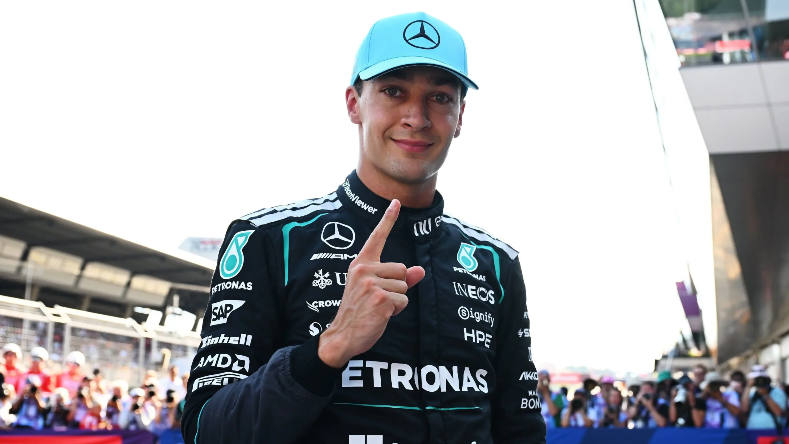 Ex-chefe da Williams aposta em Russell como candidato ao título