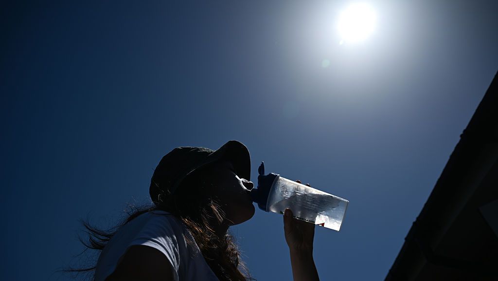 Onda de calor avança em direção ao leste da Europa: impacto e dicas