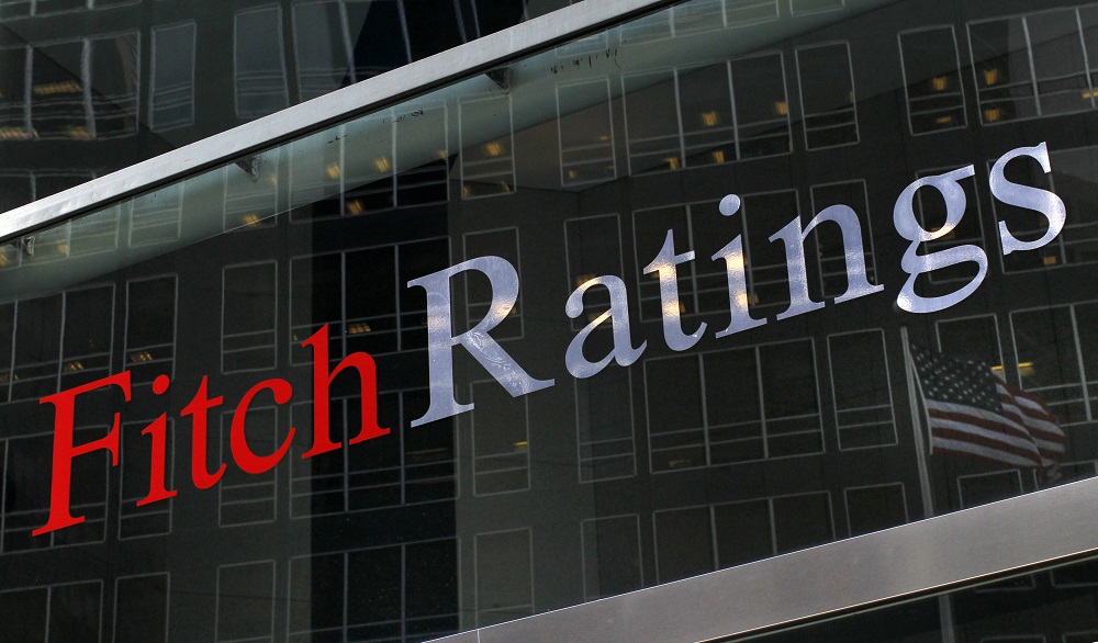 Fitch deixa de usar cenário adverso de guerra e melhora ratings
