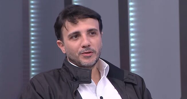 À CNN, Renan Santos visa reduzir homicídios a 10 mil.