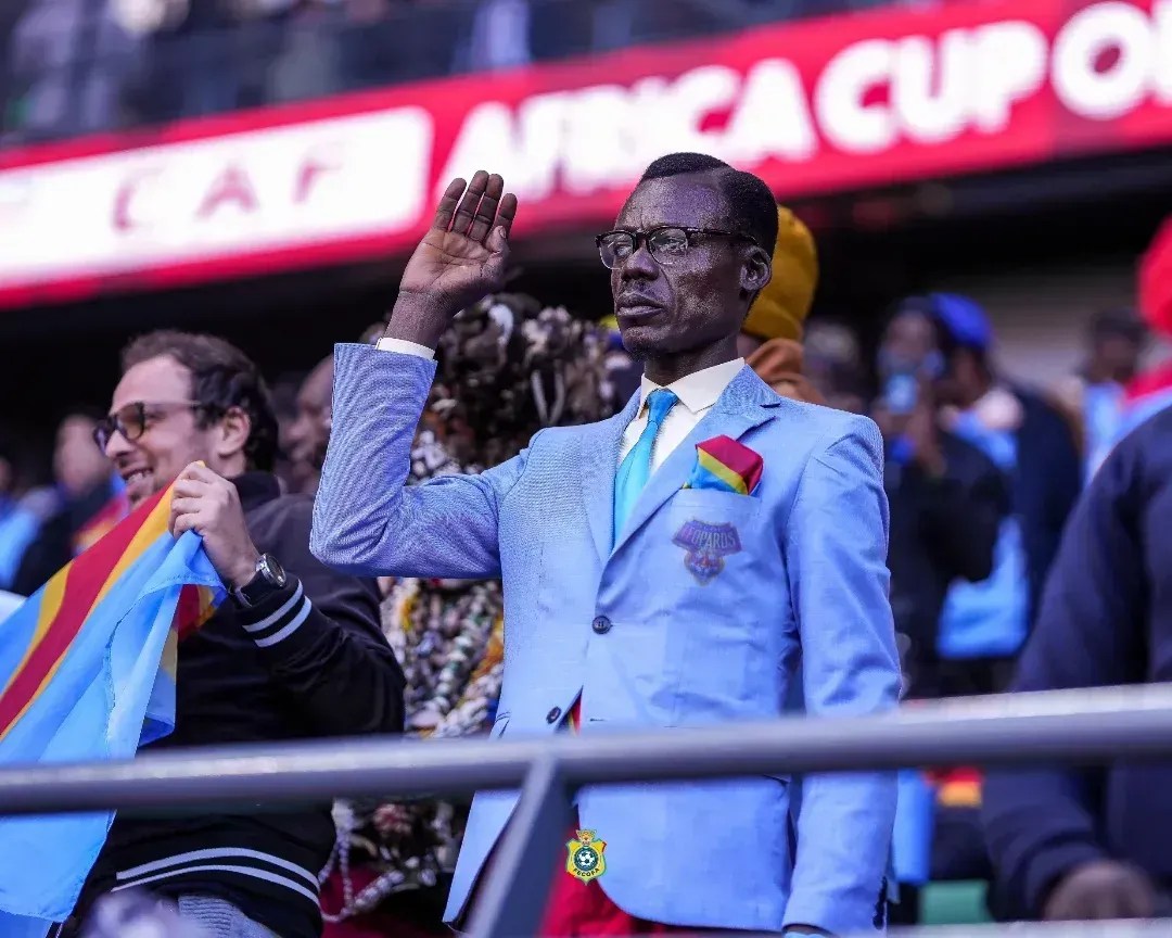 Torcedor-símbolo da RD Congo se manifesta após queda na Copa