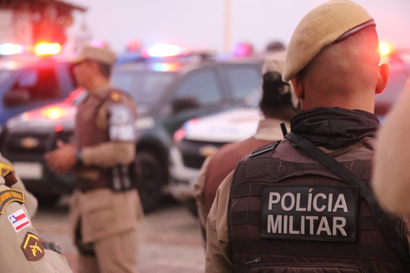 Tiroteio entre PM e suspeitos deixa três mortos em Salvador hoje