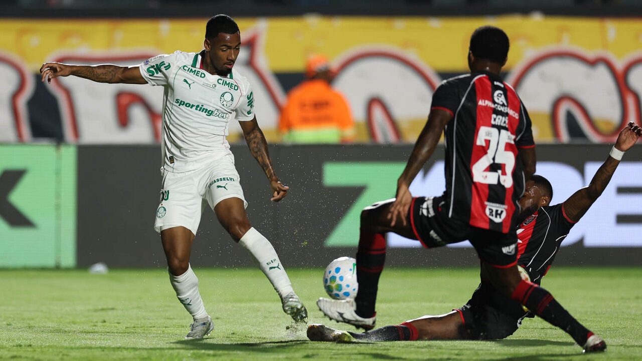 Presidente do Vitória detona arbitragem e pede mudança urgente