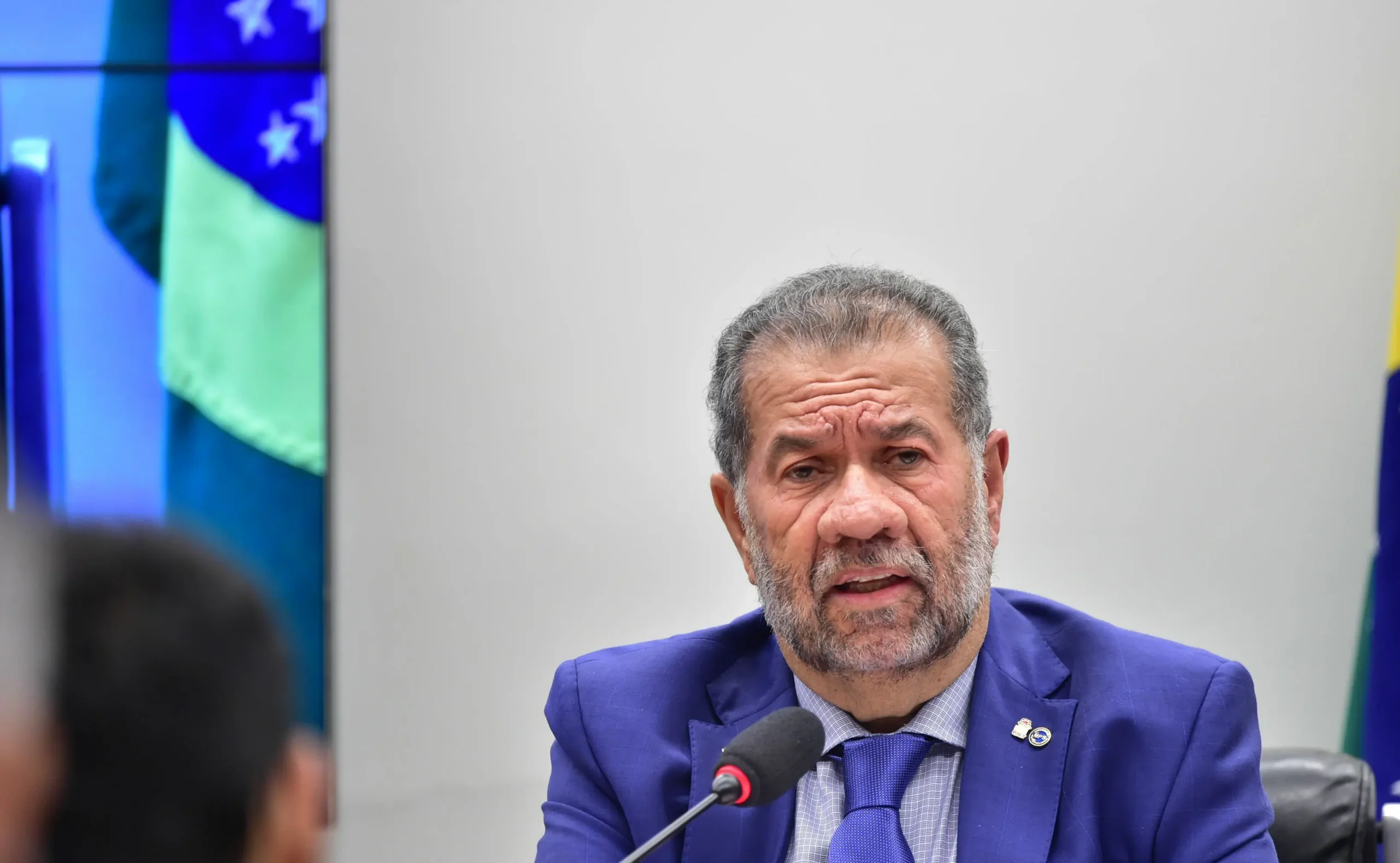PDT diz ao STF que Carlos Lupi não controla emendas no governo