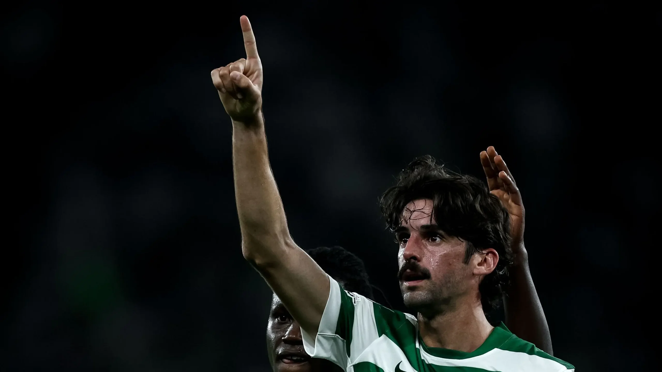 Ex-Barcelona troca Portugal por novo desafio no futebol saudita