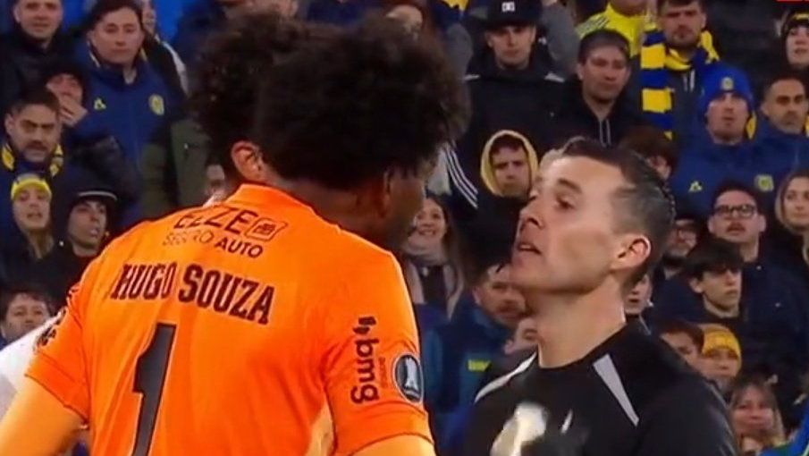 Corinthians repudia atos de racismo contra Hugo Souza e promove respeito