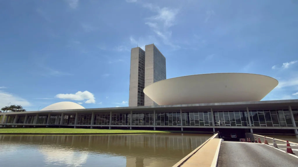 Candidatos a deputado federal pelo DC em MG: conheça agora!