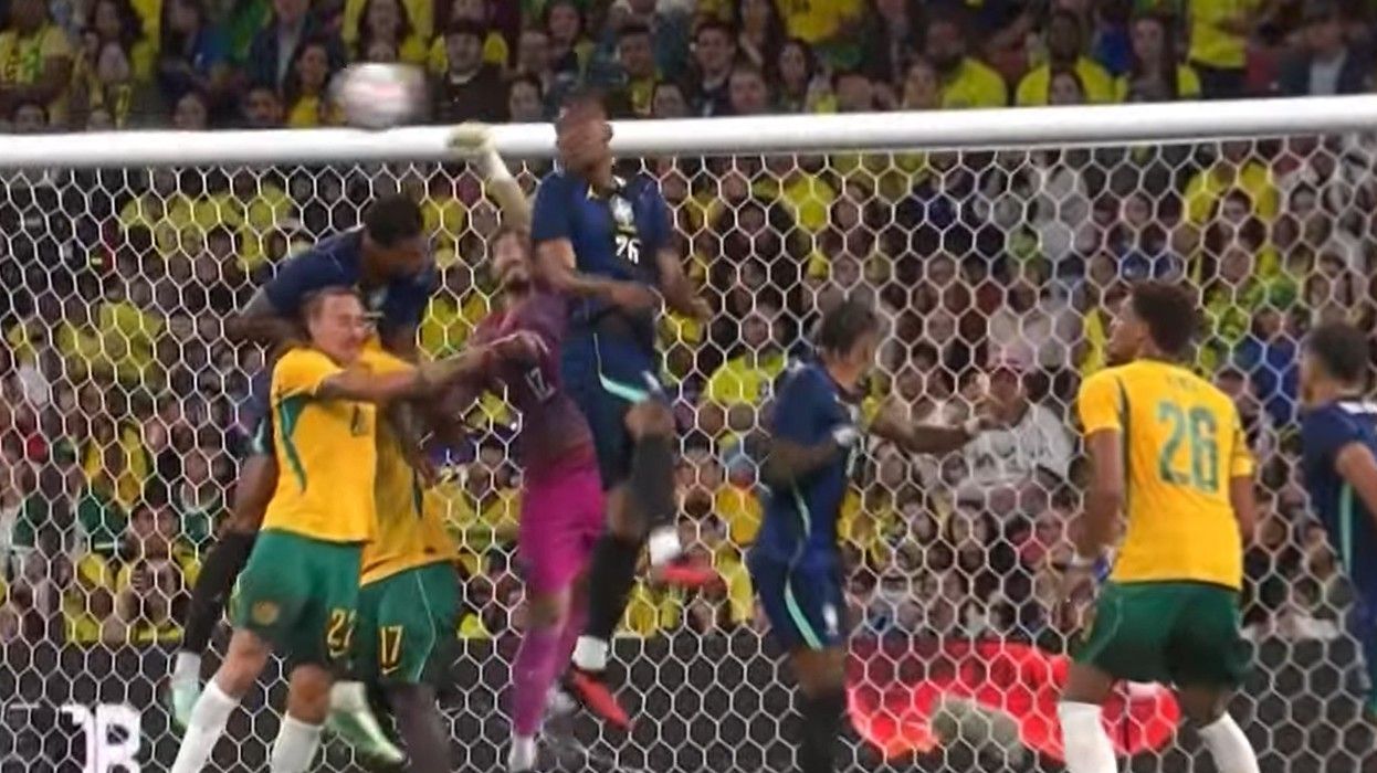 Falha? Análise crítica do gol sofrido por Otávio na Austrália