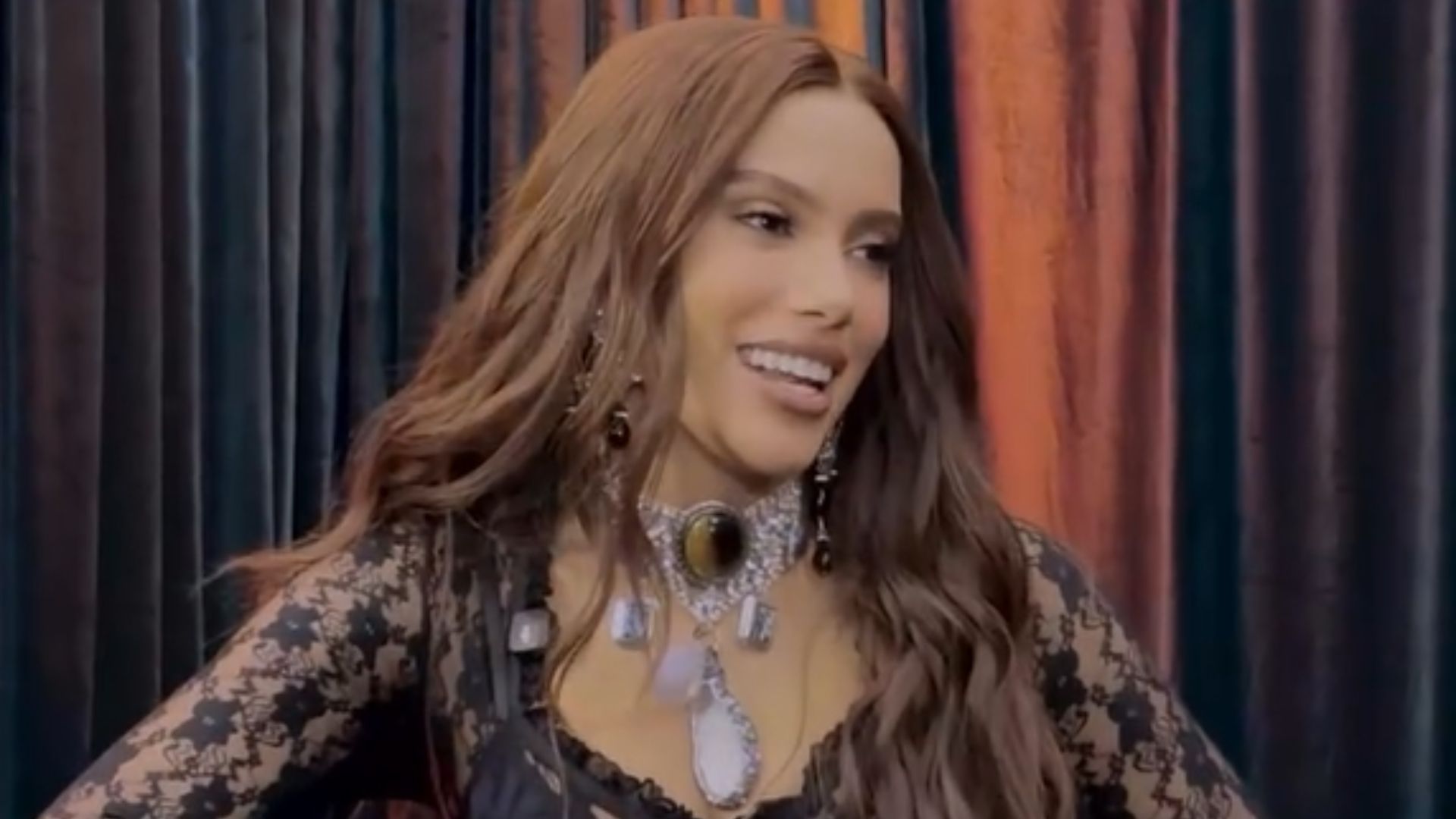 Anitta comenta sobre falta de sexo e recusa jantar de Mariah Carey