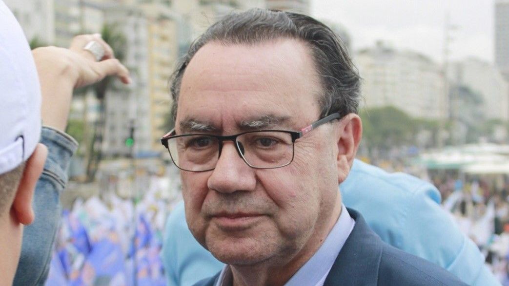Cury diz que “não se curva” para político e defende STF independente