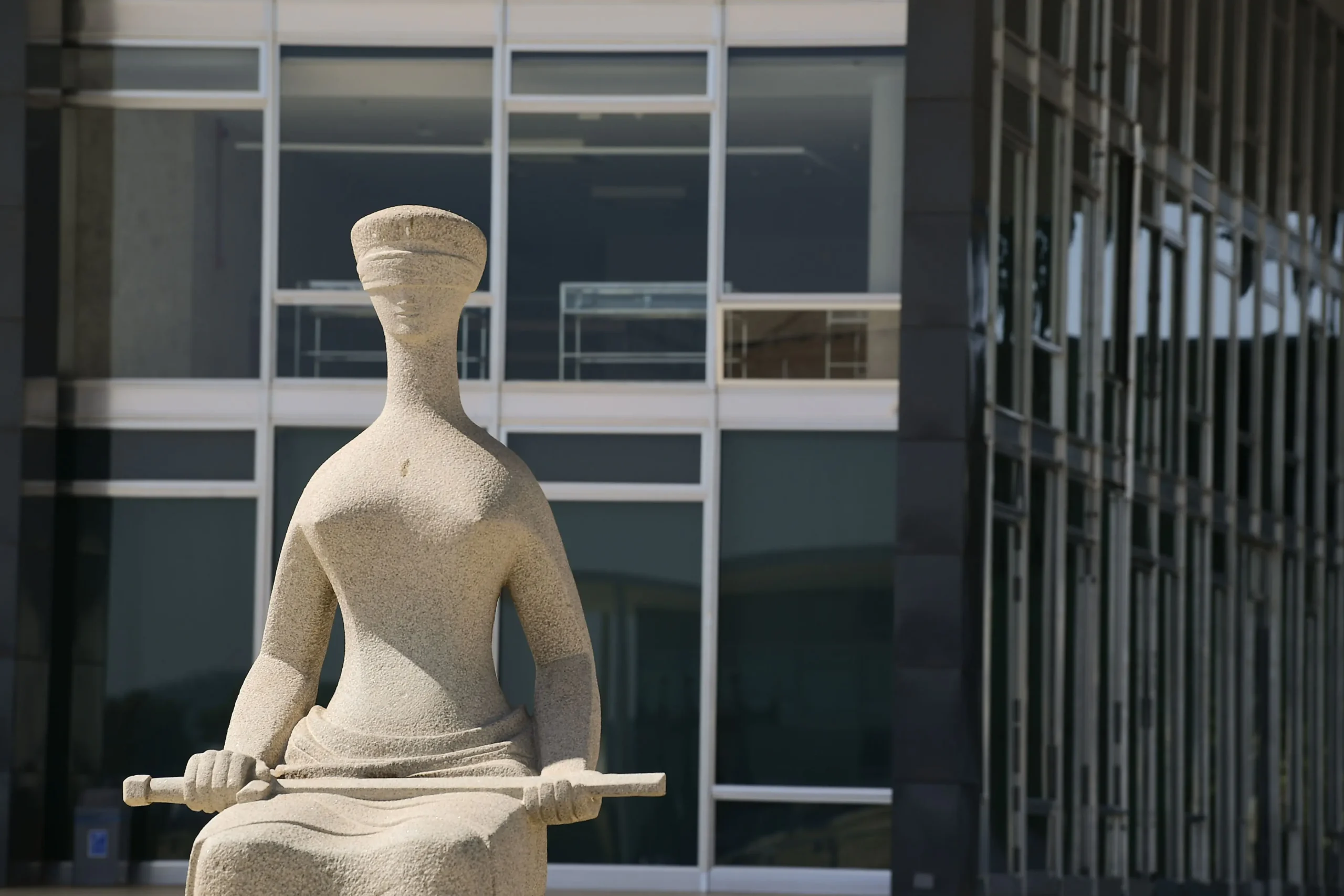STF iguala licença-maternidade e favorece mães adotivas e biológicas