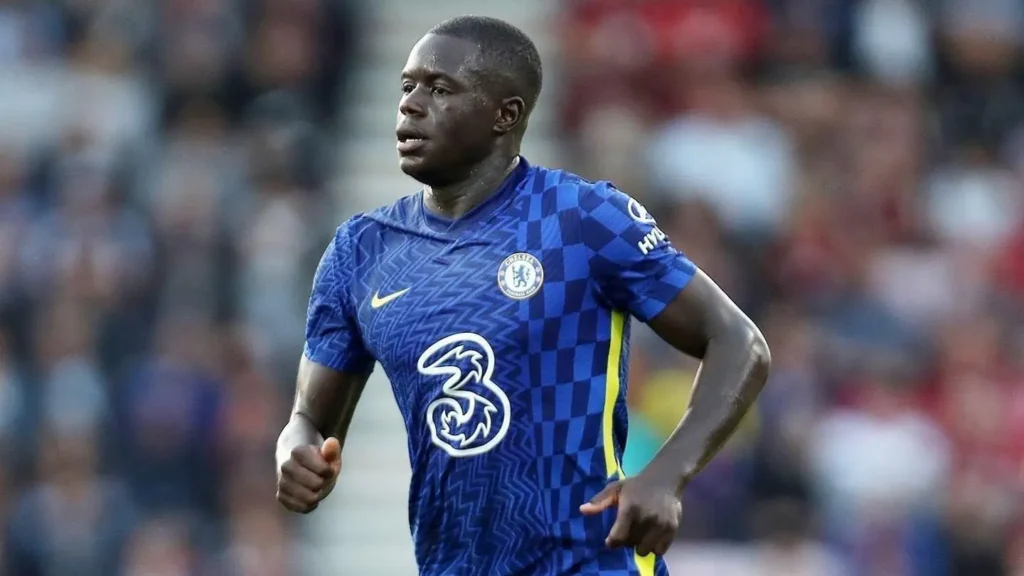Jogador ex-Chelsea é ameaçado após sua polêmica transferência