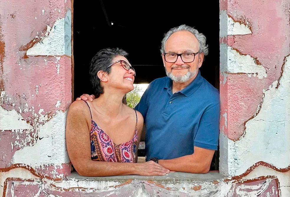 Sandra Annenberg celebra 30 anos de amor com Ernesto Paglia