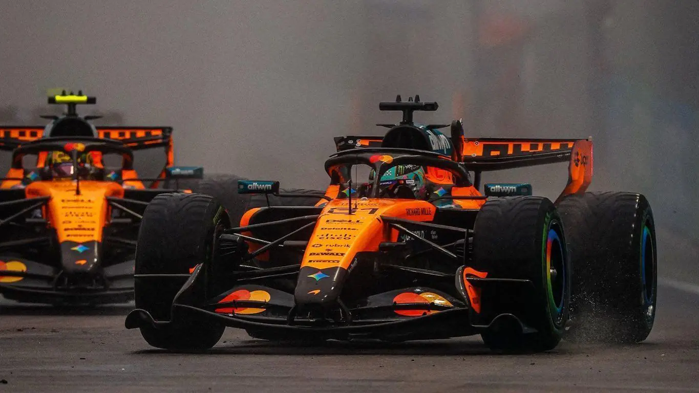 Lando Norris pede desculpas à McLaren após acidente em Singapura