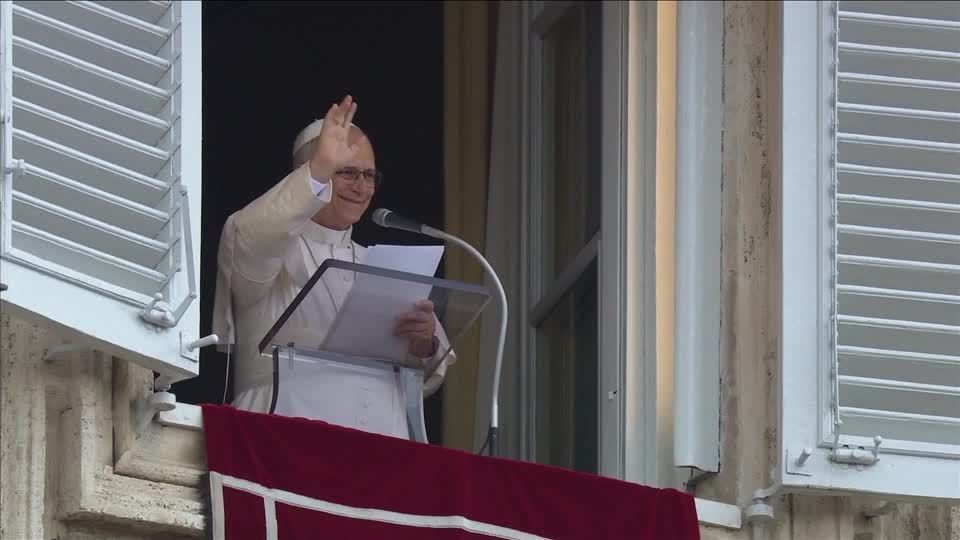Papa Leão XIV realiza oração no Vaticano após recuperação hospitalar