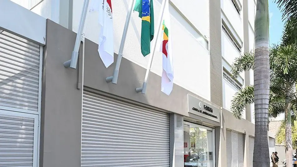 Mulher é condenada após matar própria mãe e filha por dinheiro