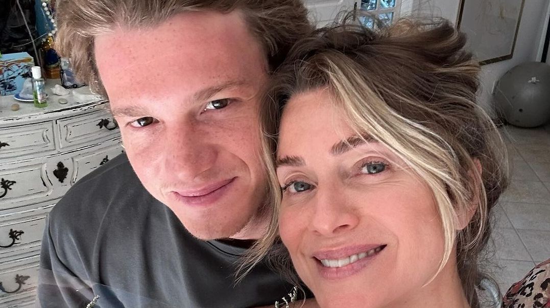 Letícia Spiller celebra 30 anos de Pedro Novaes com amor e fotos